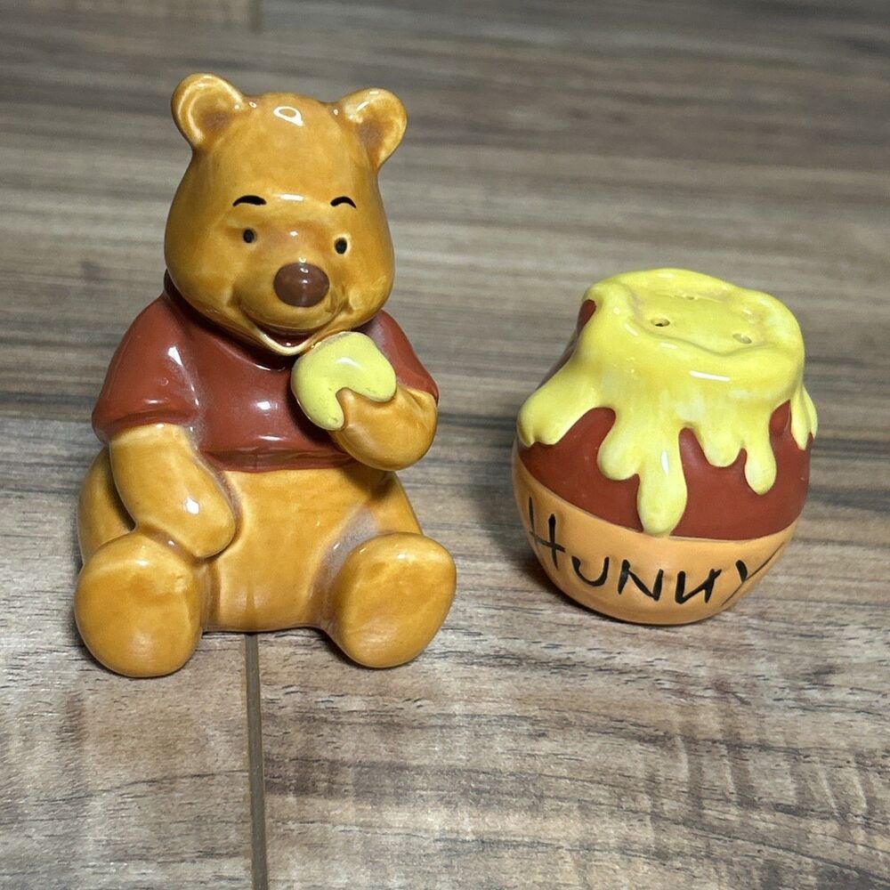 Disney Winnie the Pooh Hunny Pot Salt and Pepper Shakers